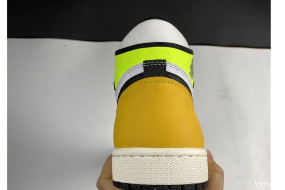 1 555088-118 'Volt Jordan  Air High Retro OG Gold' 555088-118 0606